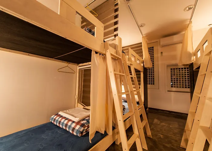 Inno & Pub Lounge Hongdae Hostel *