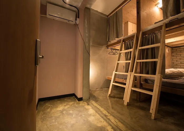 Hostel Inno & Pub Lounge Hongdae *
