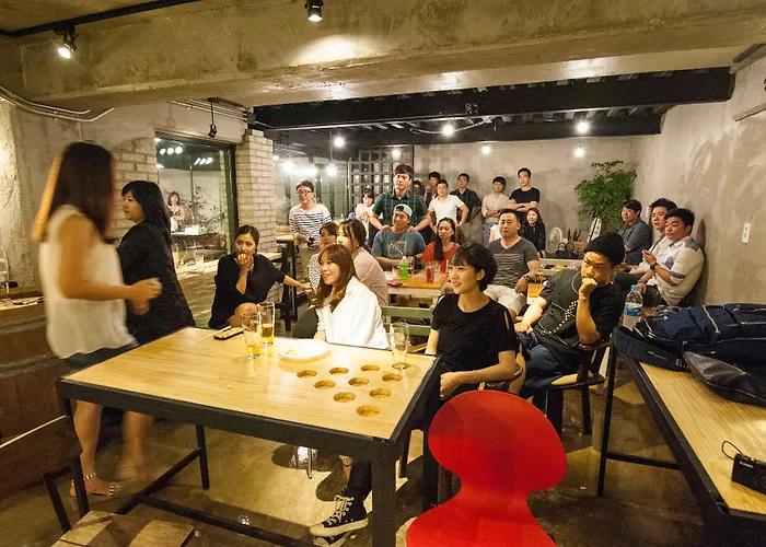 Hostel Inno & Pub Lounge Hongdae *
