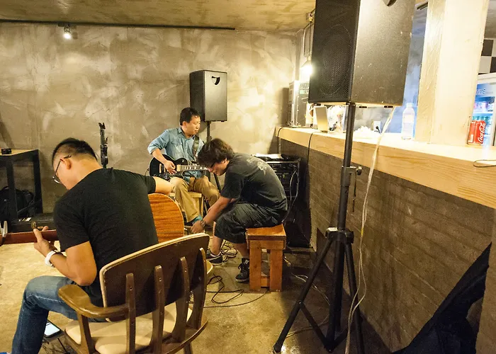 Hostel Inno & Pub Lounge Hongdae *